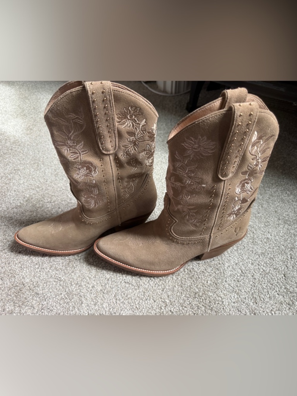 Cecelia New York Taupe Embroidered Western Boots – NEW Never Worn - Picture 5 of 8